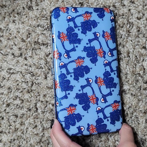 Wallet - Picture 2 of 3